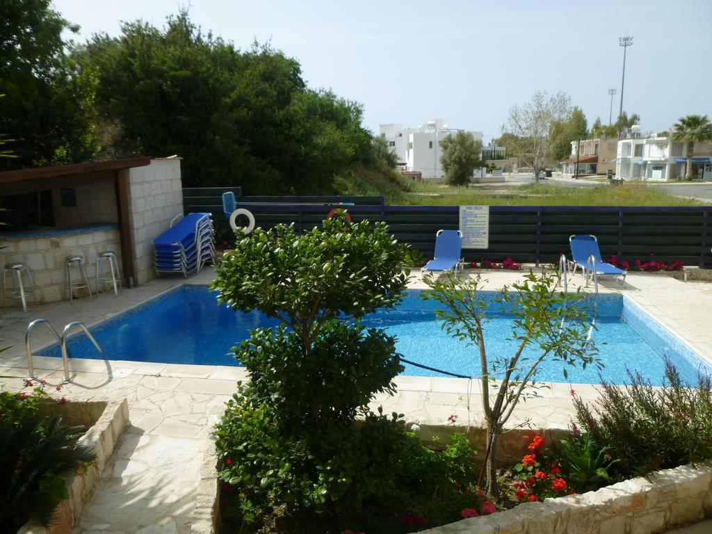 Avra Family Maisonettes Polis Buitenkant foto
